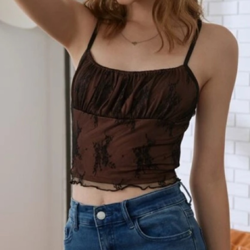 Lace Ruched Bust Cami - Picture 2 of 5